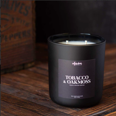 Bild av Doftljus med dubbel veke – Tobacco & Oakmoss
